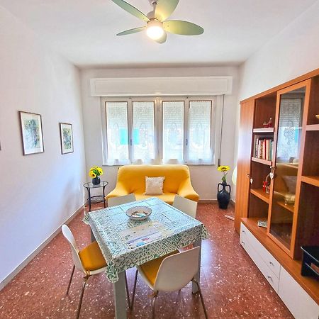 A Due Passi Dal Mare Apartment Lido di Camaiore Exterior photo